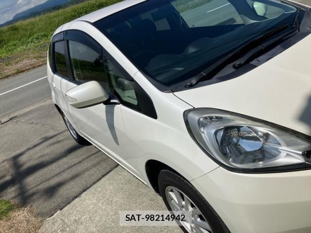Honda FIT 2011-07 7357751-1