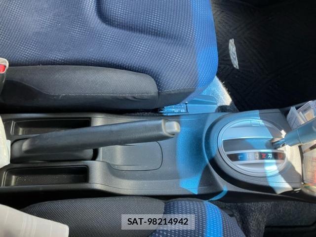 Honda FIT 2011-07 7357751-20