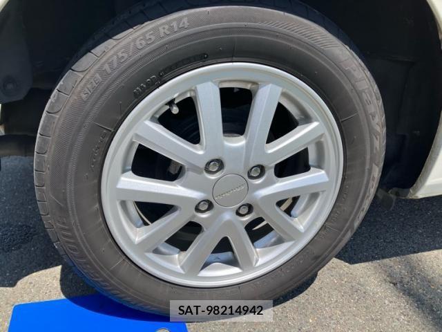 Honda FIT 2011-07 7357751-23