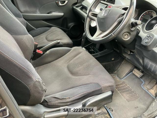 Honda FIT 2008-02 7357750-10