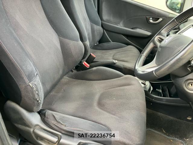 Honda FIT 2008-02 7357750-11