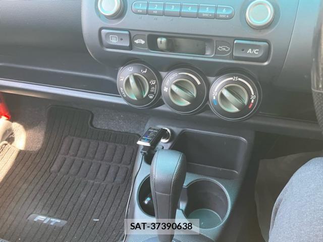 Honda FIT 2003-06 7392150-24