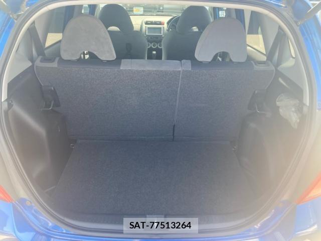 Honda FIT 2007-07 7392141-8