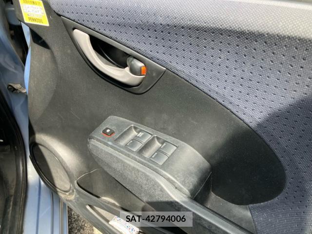Honda FIT 2007-10 7392148-13
