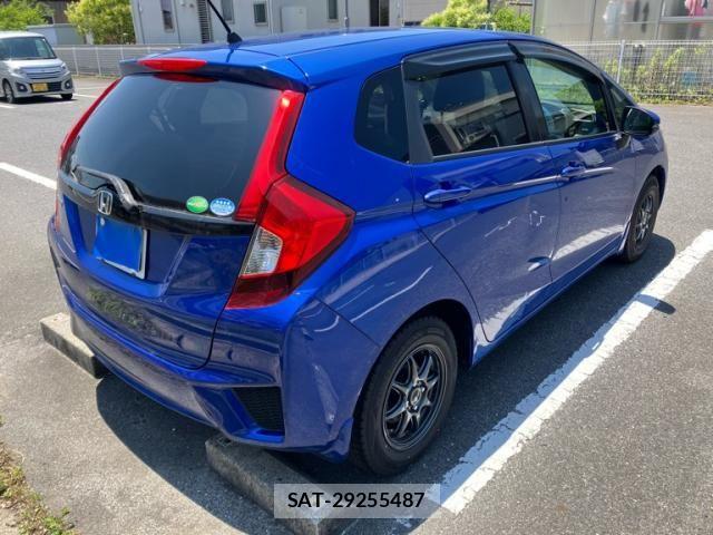 Honda FIT 2015-02 7392139-7