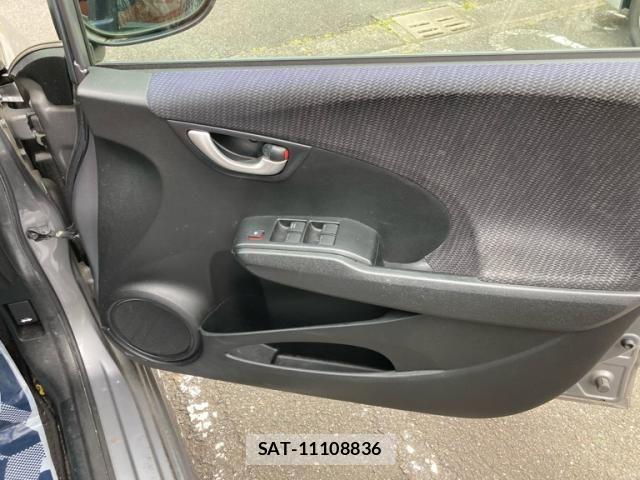 Honda FIT 2011-03 7392138-11