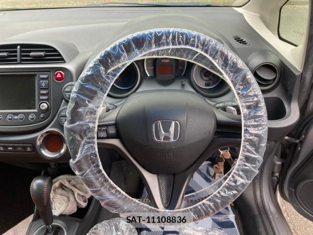 Honda FIT 2011-03 7392138-13