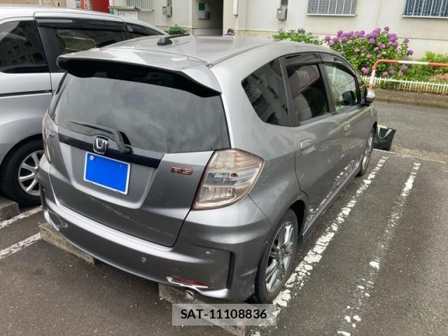 Honda FIT 2011-03 7392138-4