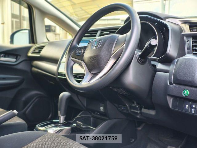 Honda FIT 2016-11 7392133-9