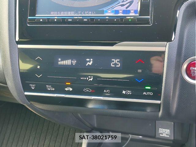 Honda FIT 2016-11 7392133-12