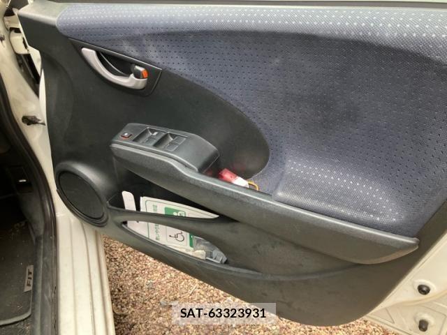 Honda FIT 2008-01 7454298-9