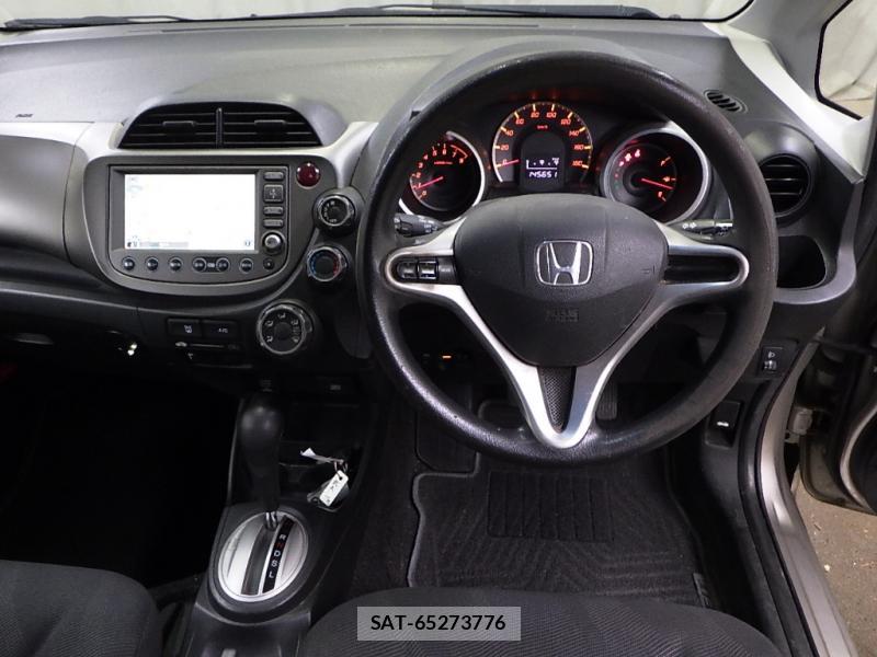 Honda FIT 2009-08 7444389-6