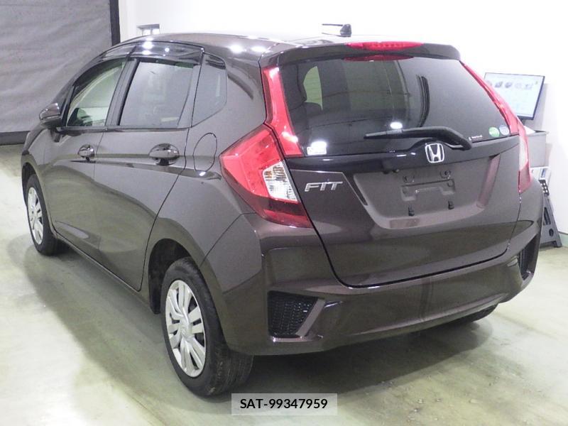 Honda FIT 2016-04 7444390-1