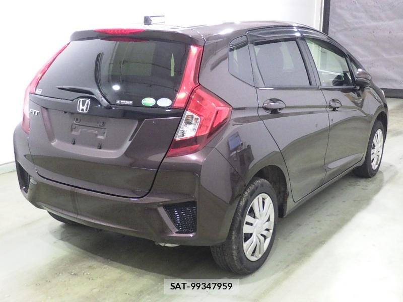 Honda FIT 2016-04 7444390-2