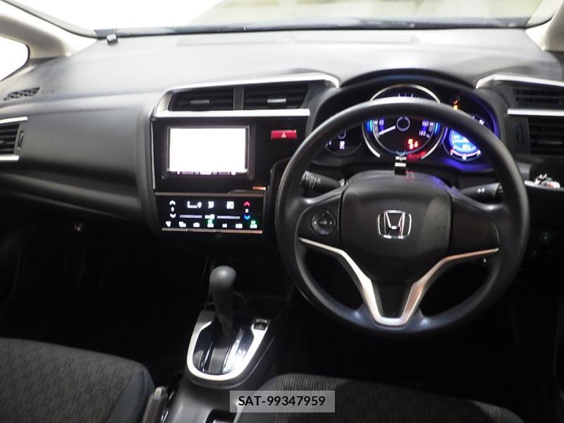 Honda FIT 2016-04 7444390-6