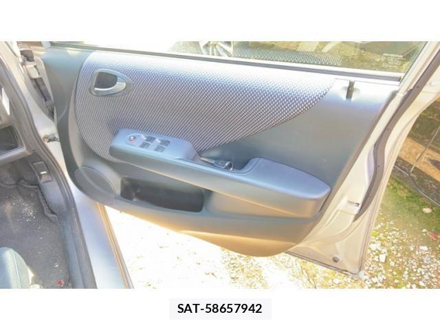 Honda FIT 2002-11 7454303-12