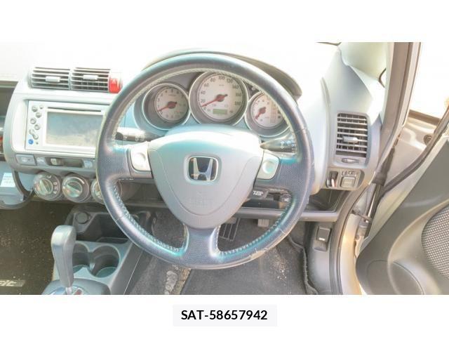 Honda FIT 2002-11 7454303-13