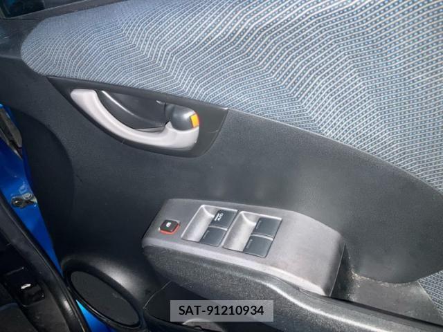 Honda FIT 2009-06 7454302-6