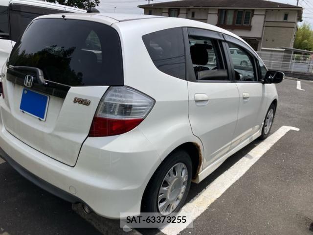 Honda FIT 2007-12 7454293-5