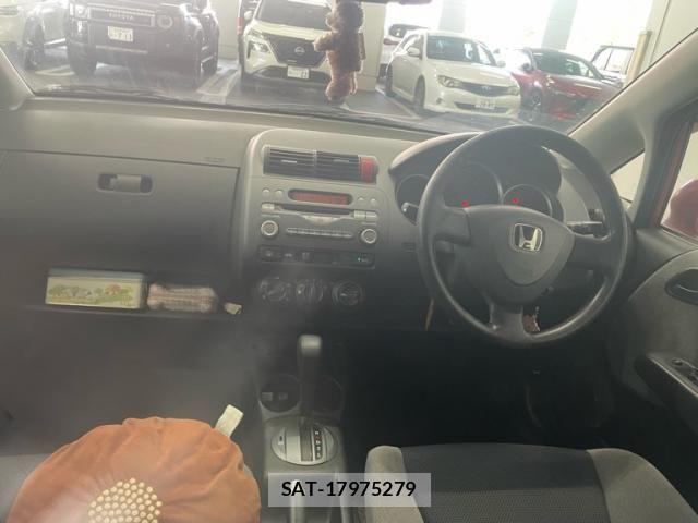Honda FIT 2003-09 7454306-10