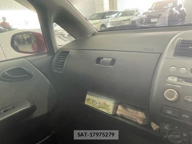 Honda FIT 2003-09 7454306-17
