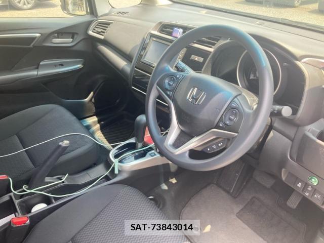 Honda FIT 2019-09 7454276-14