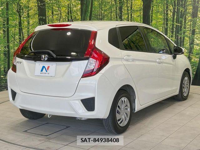 Honda FIT 2017-02 7454279-16
