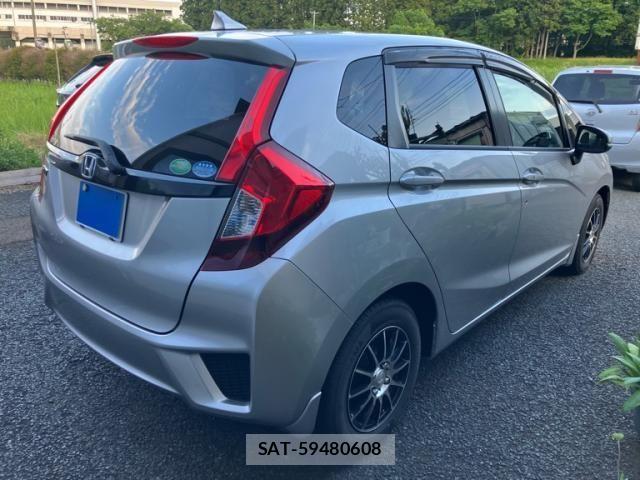 Honda FIT 2013-12 7500577-3