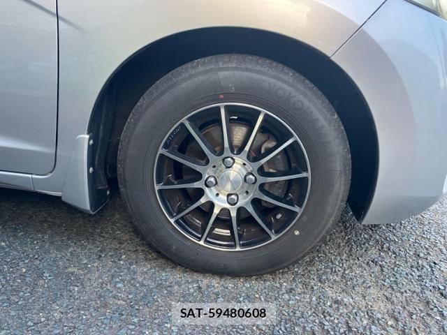 Honda FIT 2013-12 7500577-5