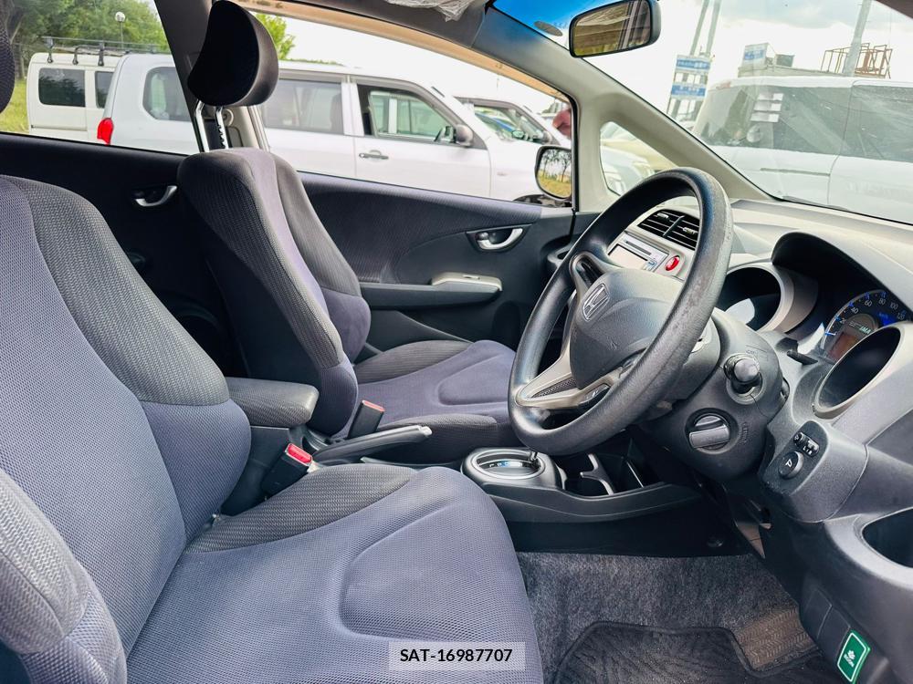Honda FIT 2011 7238513-11