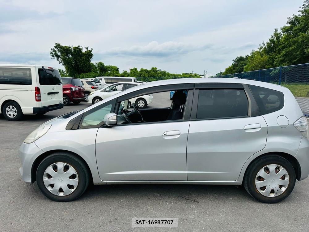 Honda FIT 2011 7238513-1