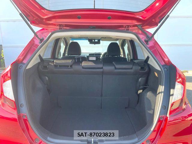 Honda FIT 2017-11 7508663-10