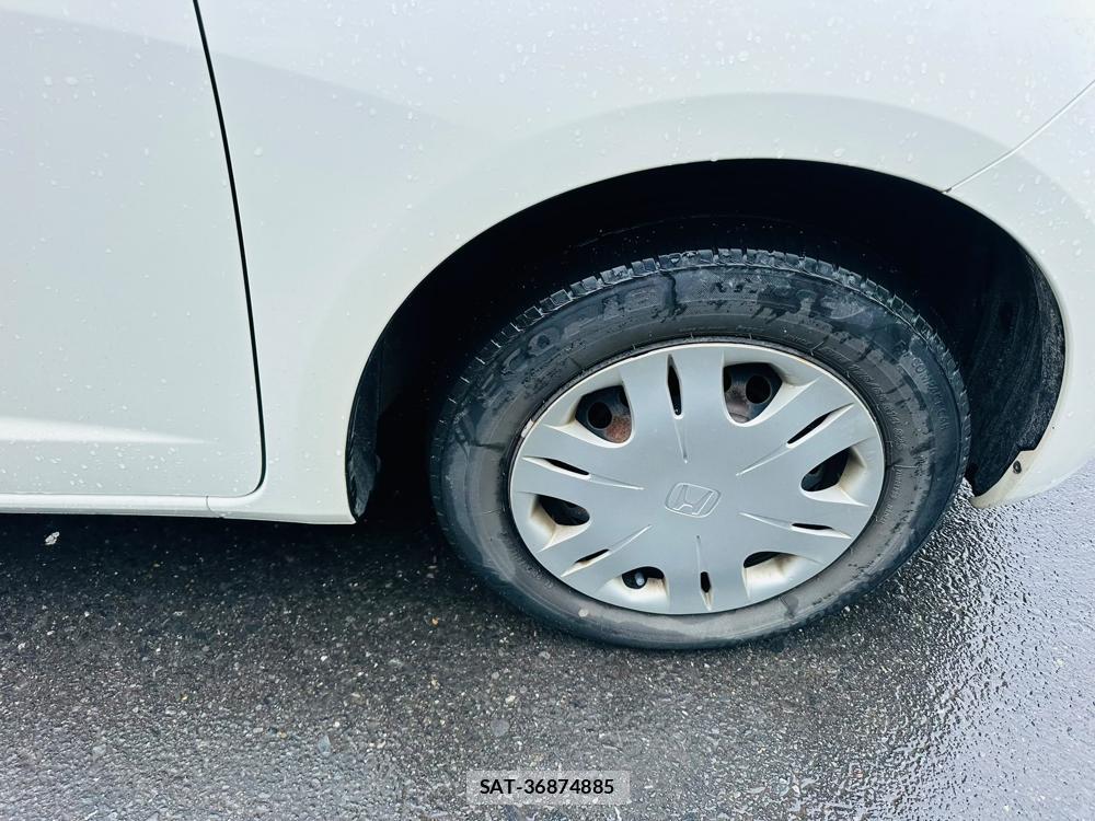 Honda FIT 2009-10 7444391-27