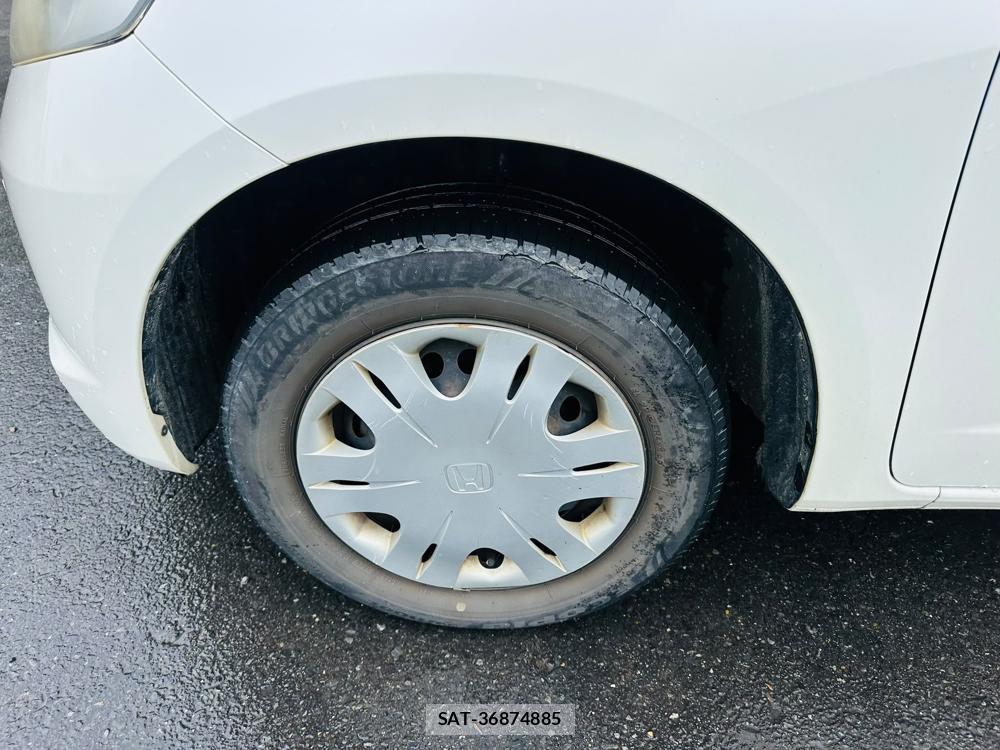 Honda FIT 2009-10 7444391-28