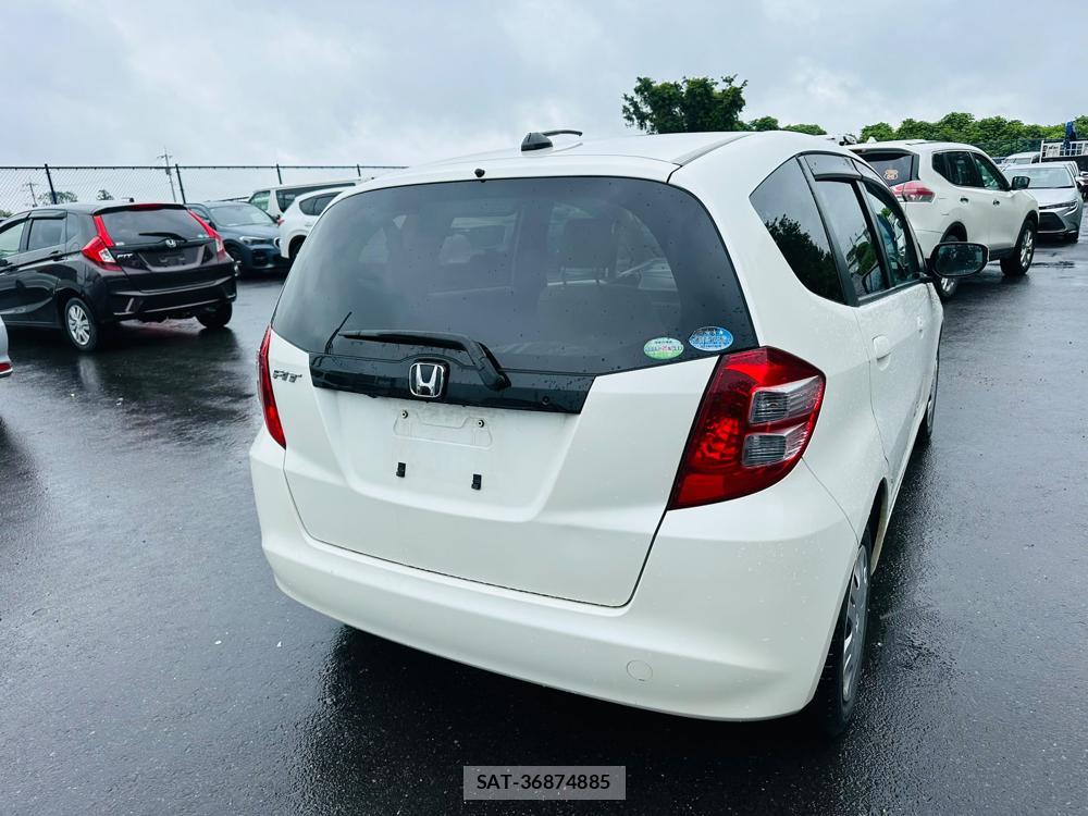 Honda FIT 2009-10 7444391-4