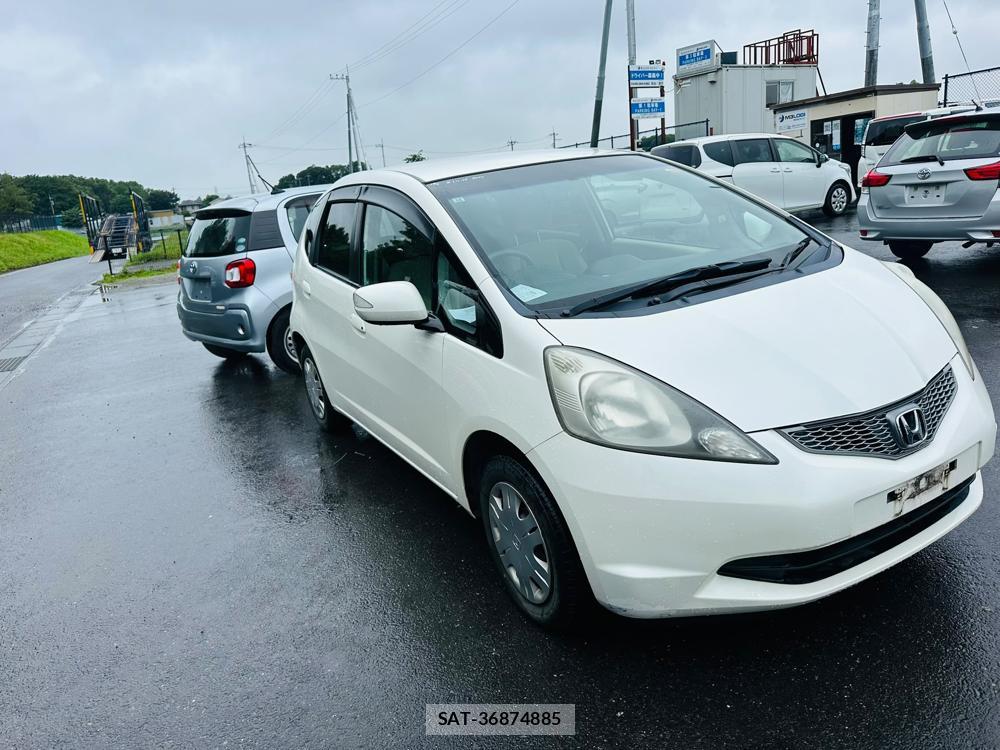Honda FIT 2009-10 7444391-6