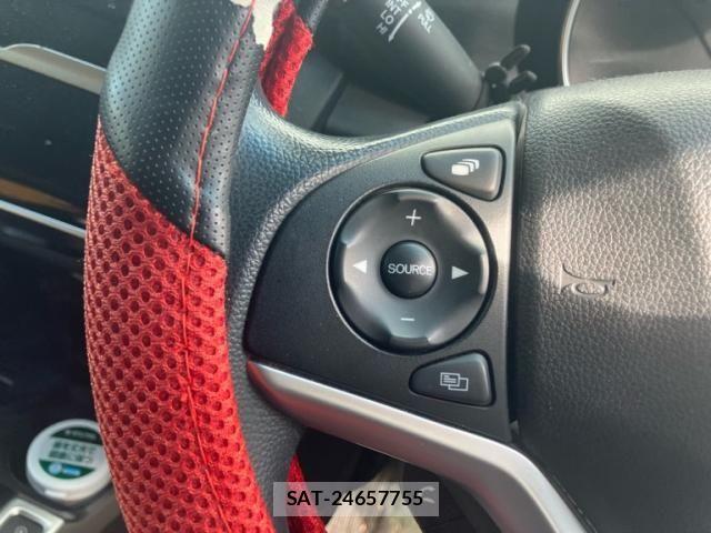 Honda FIT 2018-12 7500570-11