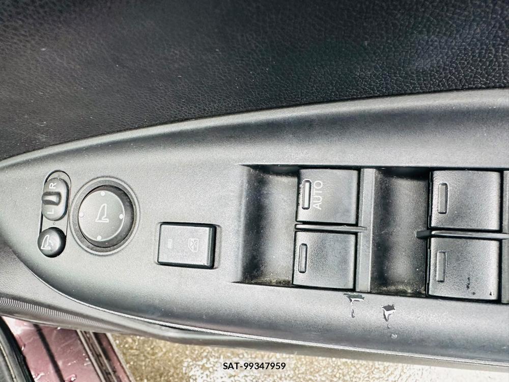 Honda FIT 2016-04 7444390-21