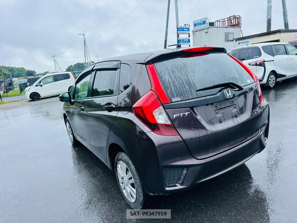 Honda FIT 2016-04 7444390-2
