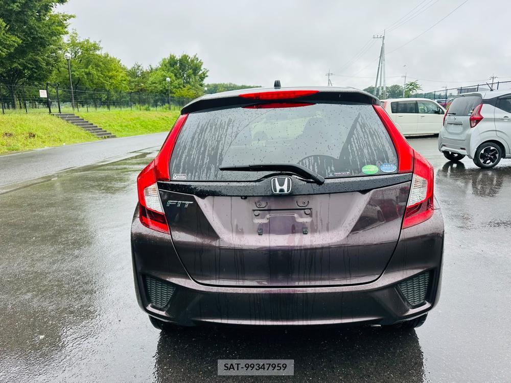 Honda FIT 2016-04 7444390-3
