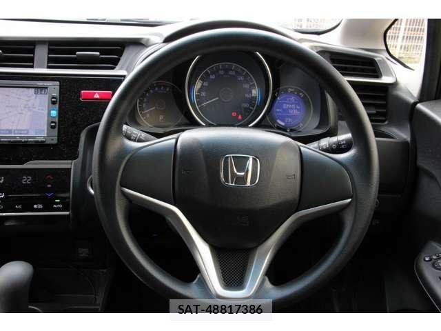 Honda FIT 2016-04 7508678-11