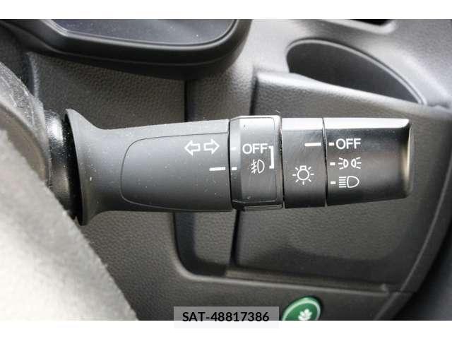 Honda FIT 2016-04 7508678-13