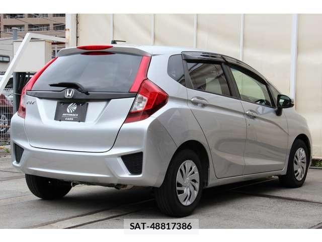 Honda FIT 2016-04 7508678-7