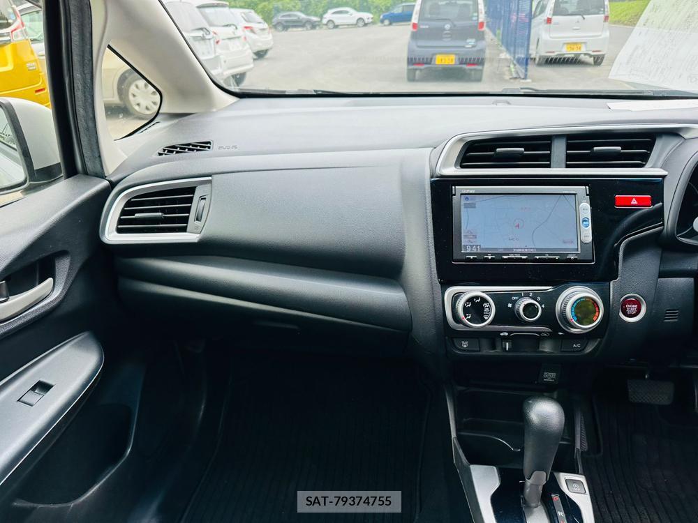 Honda FIT 2013 7312497-16