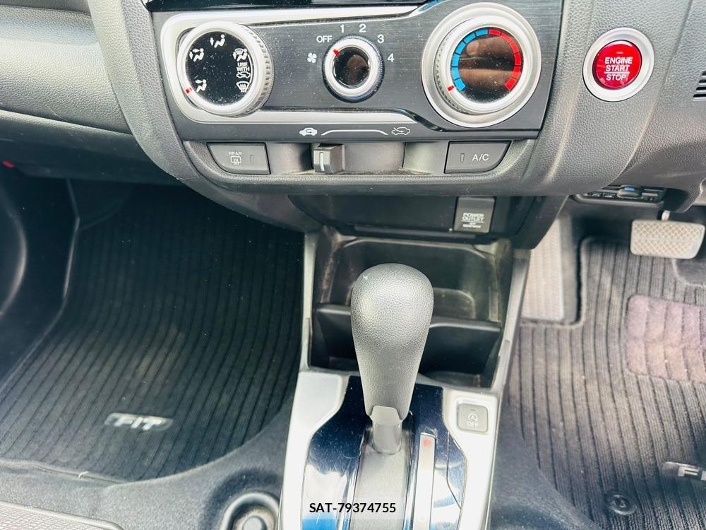 Honda FIT 2013 7312497-18
