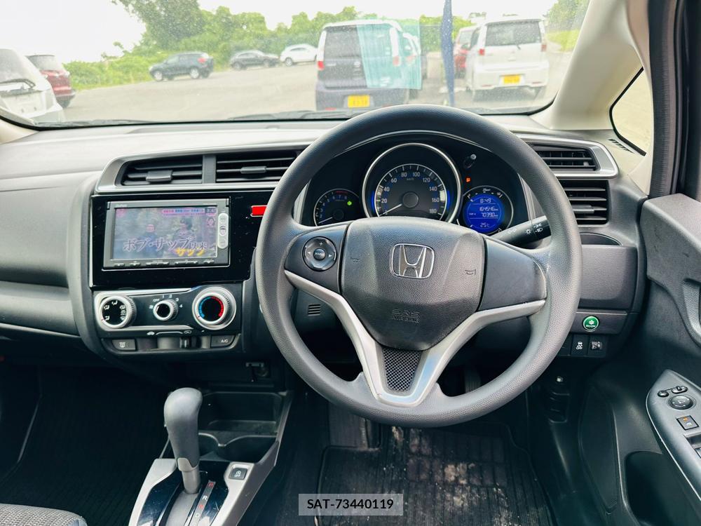 Honda FIT 2013 6937241-13