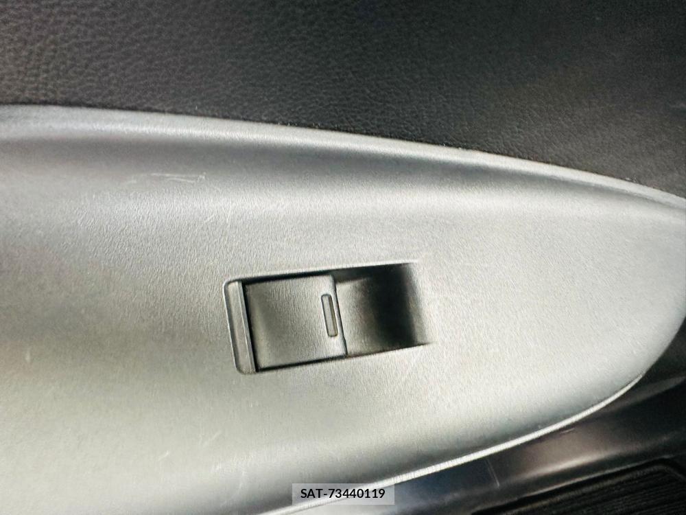 Honda FIT 2013 6937241-23