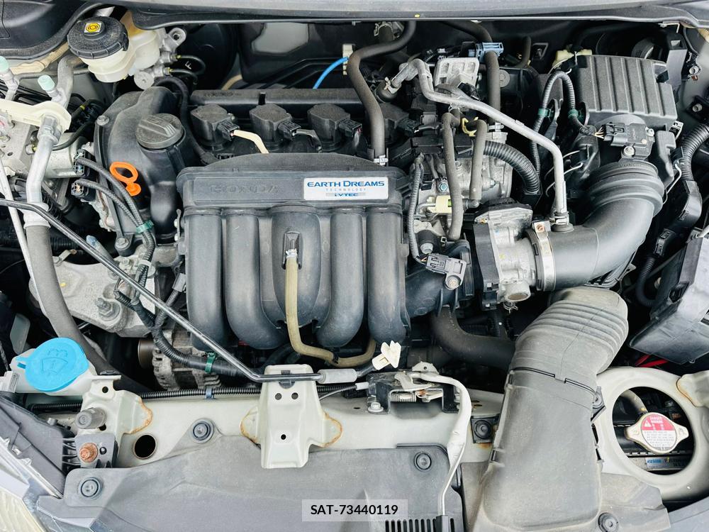 Honda FIT 2013 6937241-33