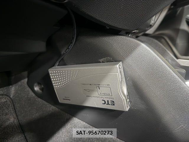 Honda FIT 2013-12 7500575-11