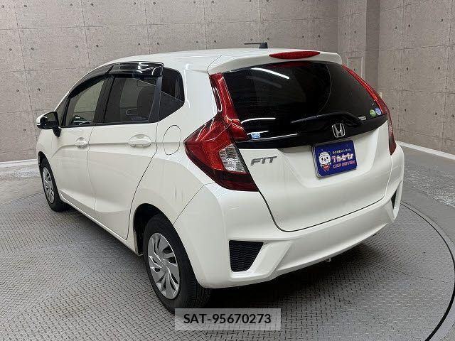 Honda FIT 2013-12 7500575-2